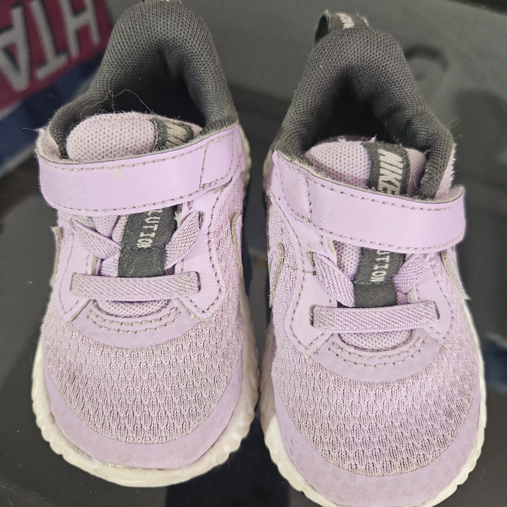Nike Kids Shoes in Lavender